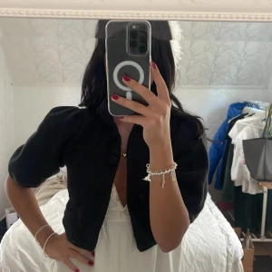 Bolero  - Stickad bolero/ kofta