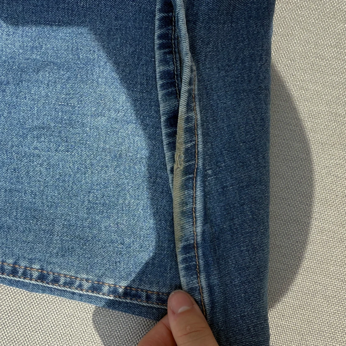 Blå bootcut jeans från Gina tricot - 2