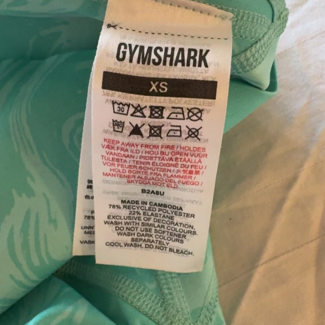 Turkosa träningstights-shorts från Gymshark - 3