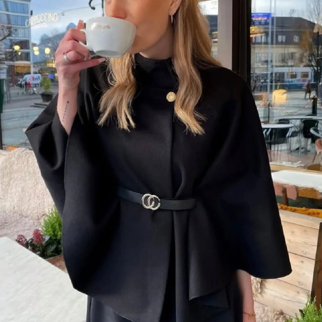 Svart kappa missäy  - 1