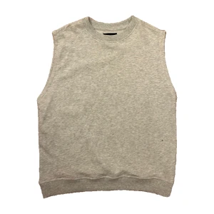 Lager 157 pullover - En Lager 157 väst köpt från deras butik på Drottninggatan. Storlek M fast lätt oversized. Mycket bra skick, nästan som ny. Hör av dig för mer information eller frågor💥