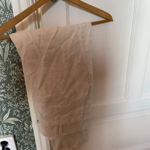 Linnebyxor - Linnebyxor, Mycket fint skick. EUR 52