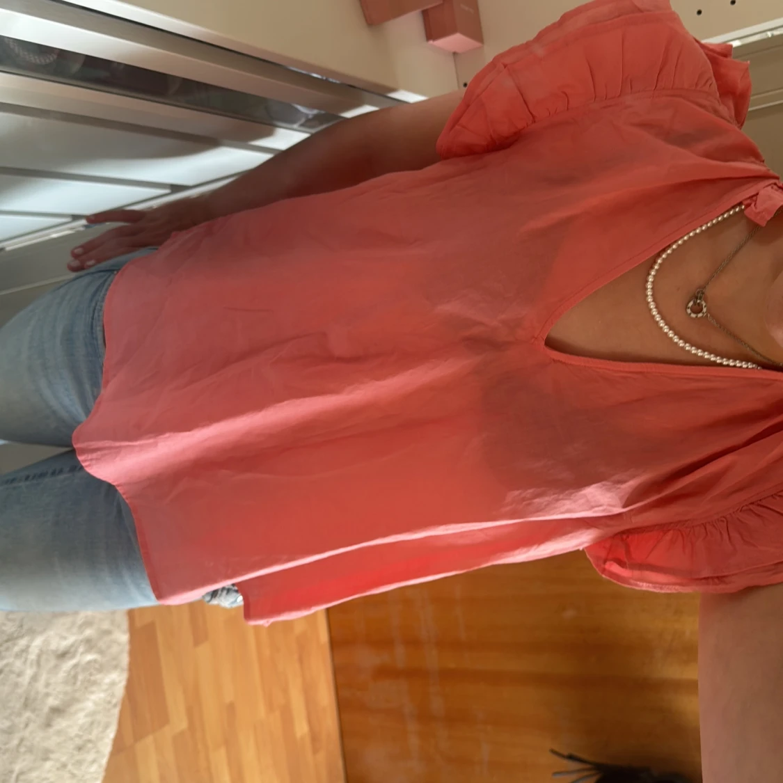 Rosa blus med volangärm från Zara - 1