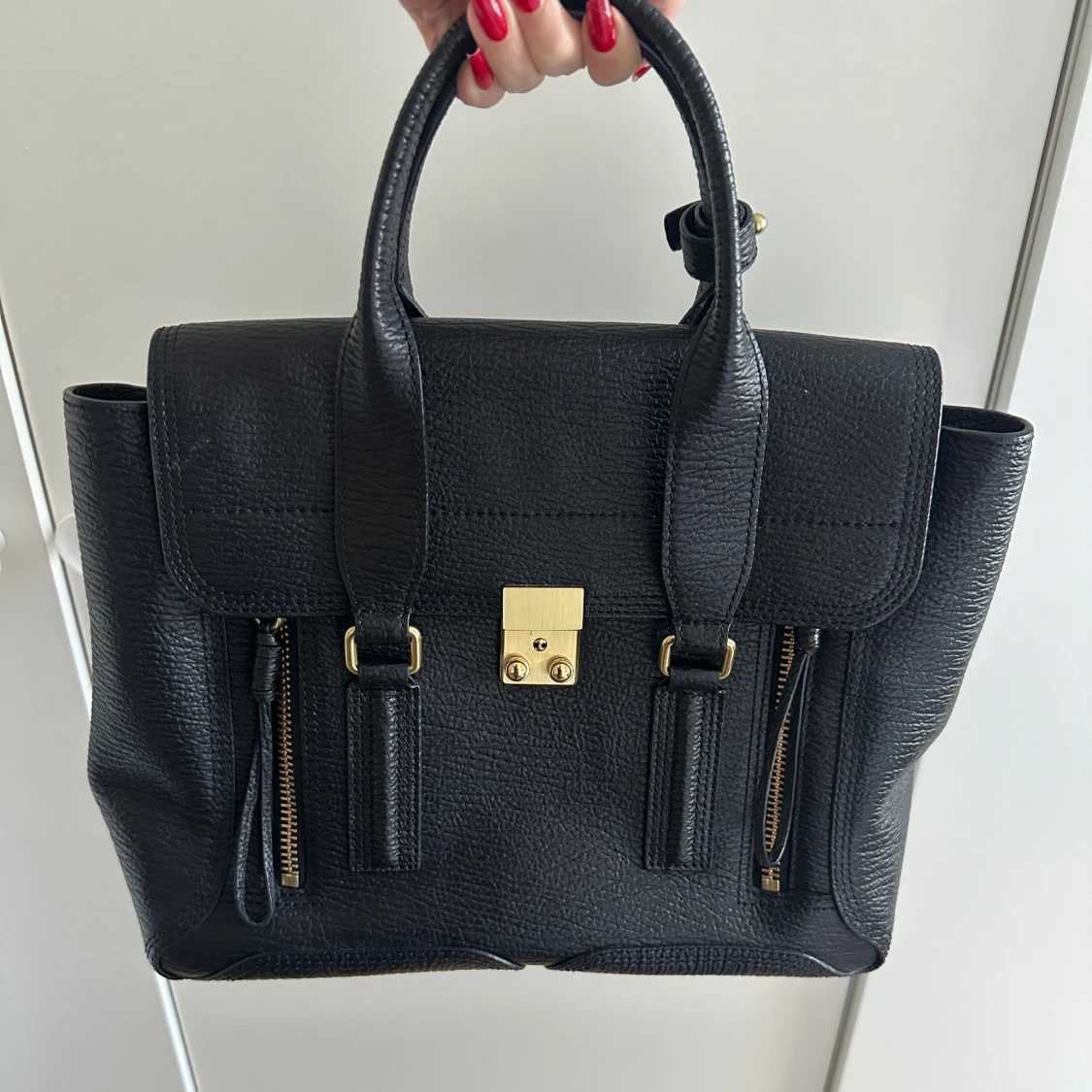 Svart väska från 3.1 Phillip Lim - 1