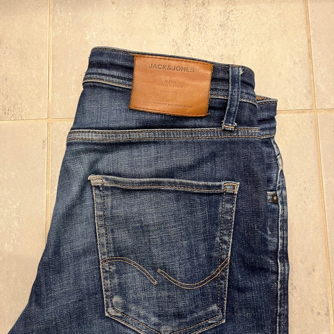 Blå jeans från Jack & Jones W29 L32 - 2