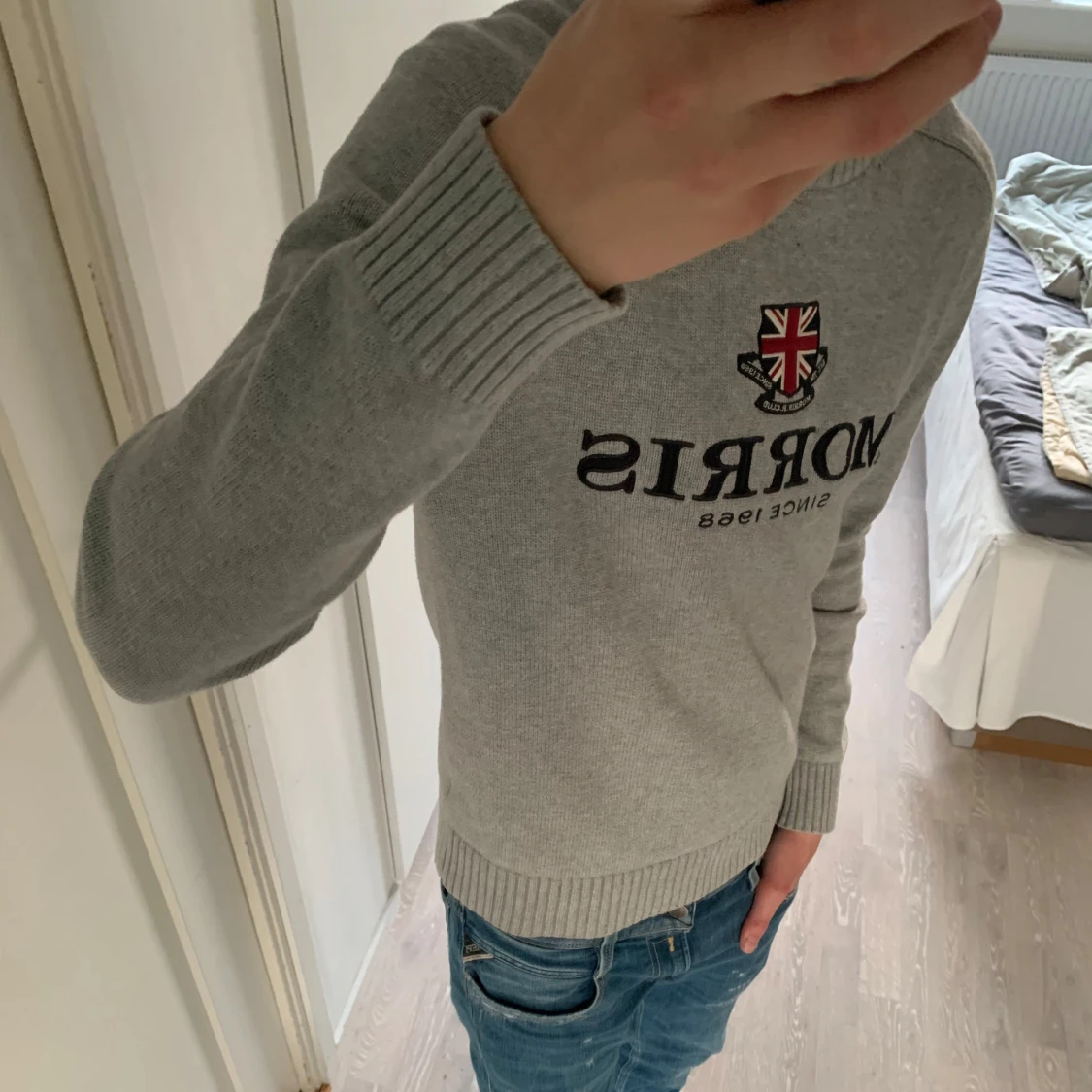 Grå tröja från Morris - 1
