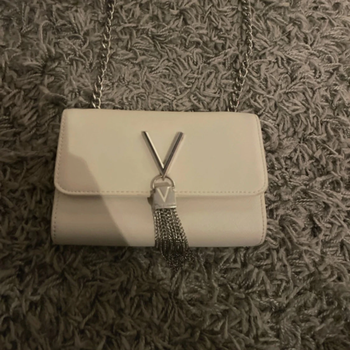 Vit axelväska från Valentino