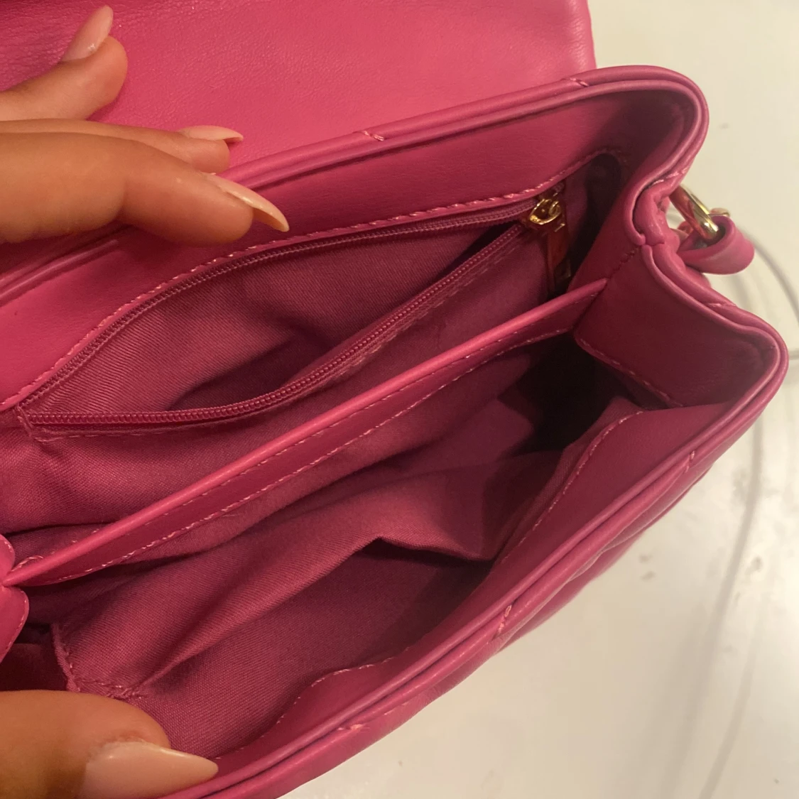 Quiltad rosa axel väska från Ullared - 2