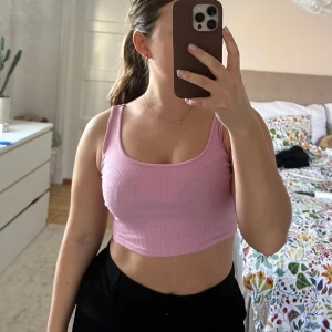 Rosa topp - Superfint skick! Använd Max 5 gånger