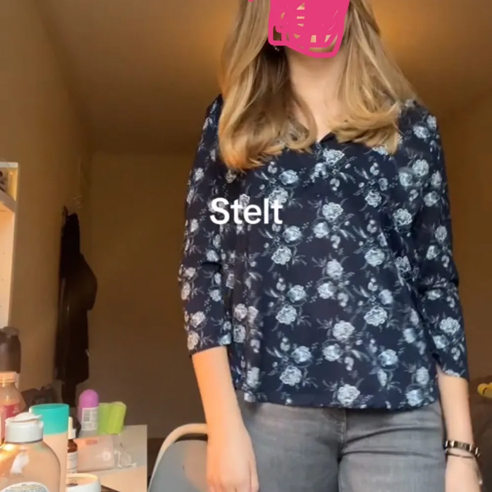 Jätte fin somrig topp med trekvarts ärm. Puserot.