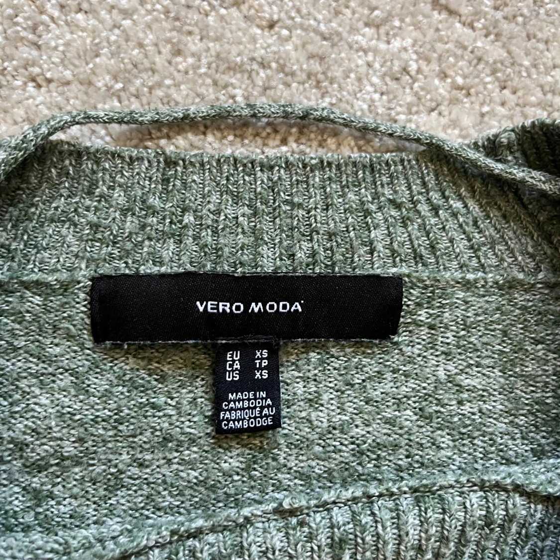 Grön tröja från Vero Moda - 1