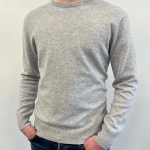 Grå merinoull tröja - Grå merinoull tröja