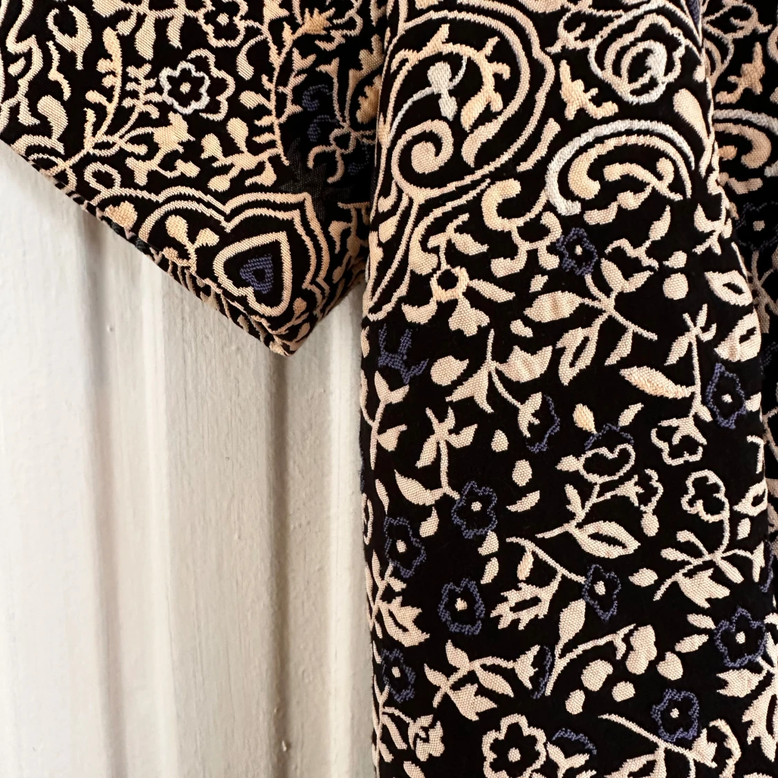 Mönstrad klänning från H&M - 1