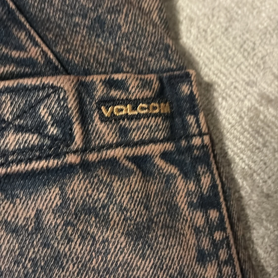 Bruna loose tapered byxor från Volcom - 2