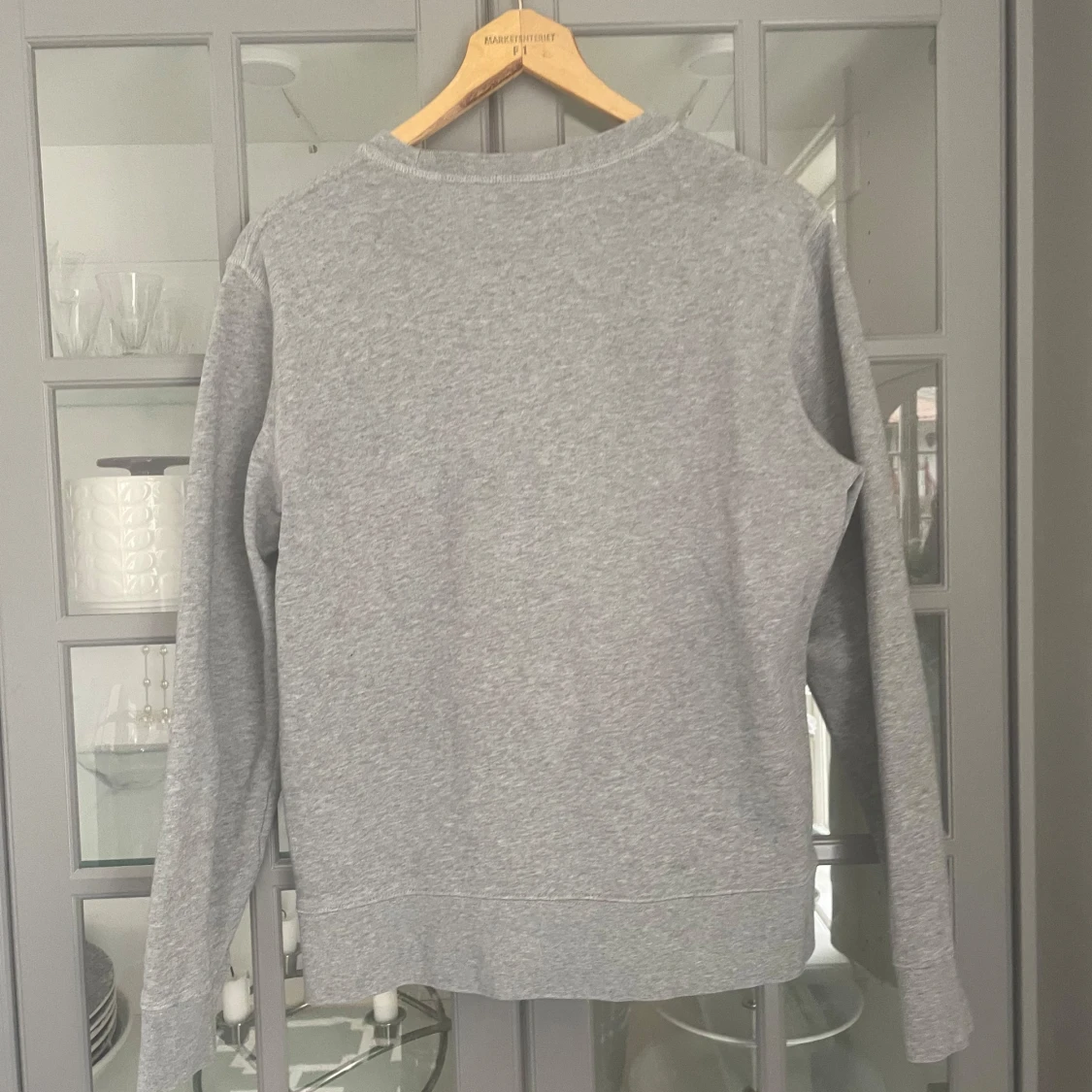 Grå sweatshirt - 1