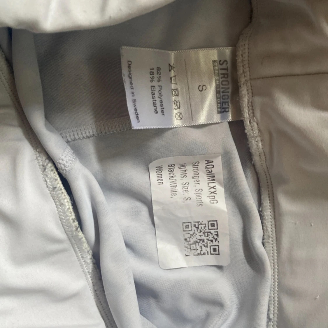 Leopardmönstrade leggings från Stronger - 3