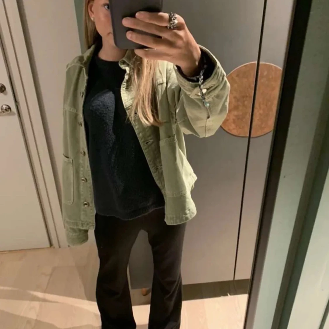 Grön jacka med knappar - 1