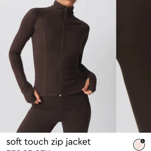  soft touch  - SÖKER!! söker detta set soft touch settet från gina! Byxorna i xs/s och tröjan i M🙏🏼 Kan köpa separat men helst som ett sett. Skriv till mej om ni säljer ellr känner någon!!🙏🏼❤️