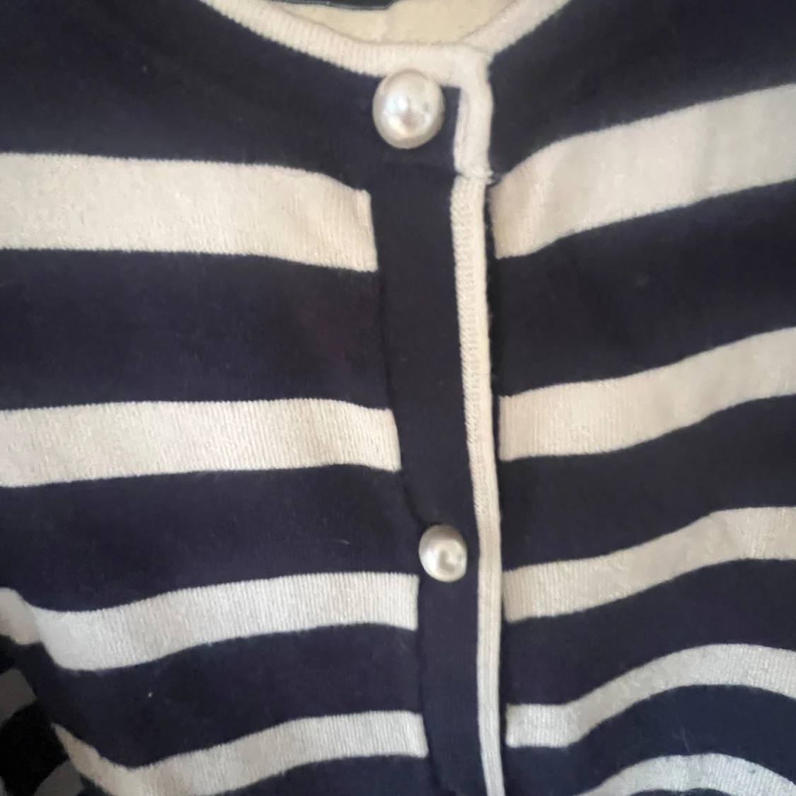 Randig kofta med knappar - 1