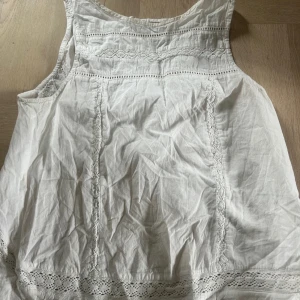 Söt blus - Söt blus som passar så bra till sommaren❤️❤️
