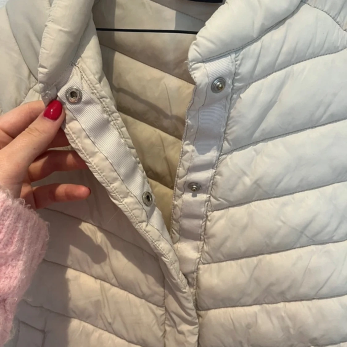 Krämvit  dunjacka från Everest - 2