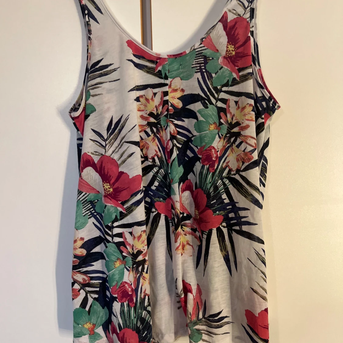 Blommig linnetopp från H&M - 3