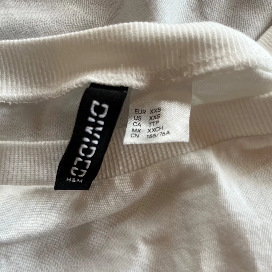 Vit kortärmad topp från H&M Divided - 2