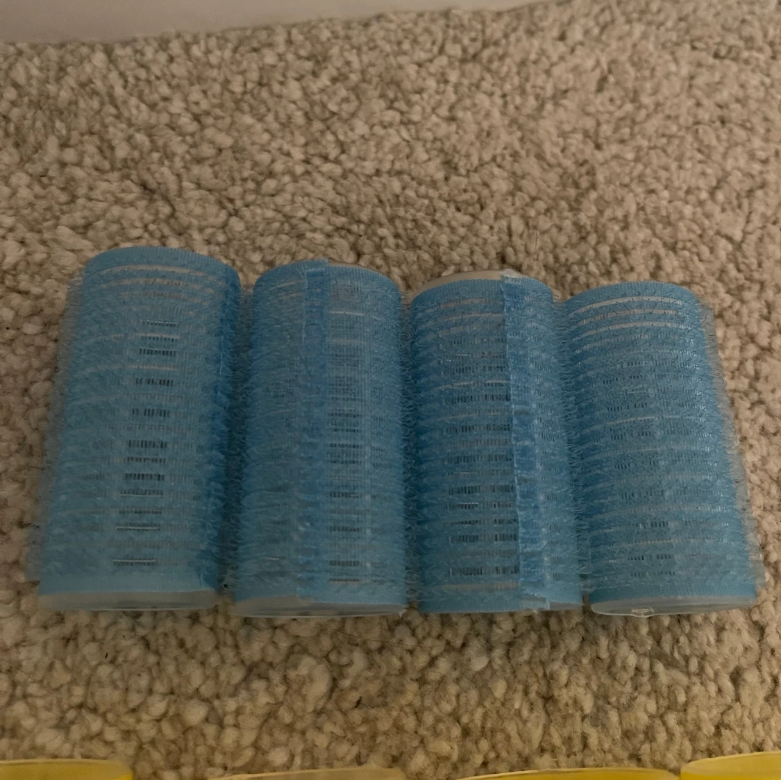 Gula och blå hårspolar - 2