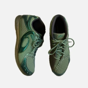 kiko kostadinov asics gel sokat infinity green - kiko kostadinov asics gel sokat infinity green. US 12/EU46.5/UK11/29.5cm. og box og all. 