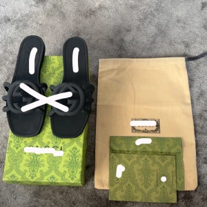 GG sandaler  - Helt nya GG sandaler. Storlek 37. Jätte fina att ha nu till sommaren. Namnet täckta pga copyright.