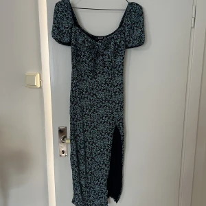 Klänning med split - Använd 2 gångee