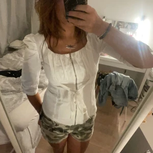 Tröja - Skit söt blus👌🏻👌🏻