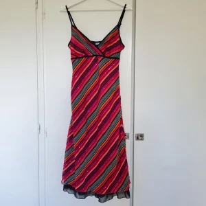 Klänning 🌼🌺 - Köpt second hand, i fint skick!