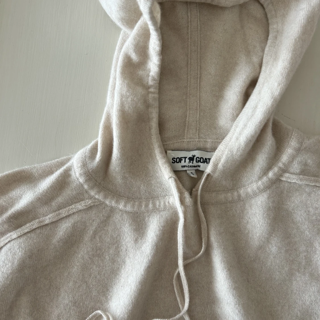 Soft goat hooide - 91