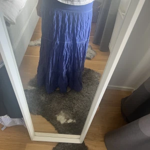 Maxikjol - En jättefin Maxikjol, är 168 cm. Köp direkt💗💗