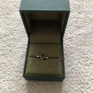 Marianilsdotter  - Jättefint örhänge från Marianilsdotter!🥰