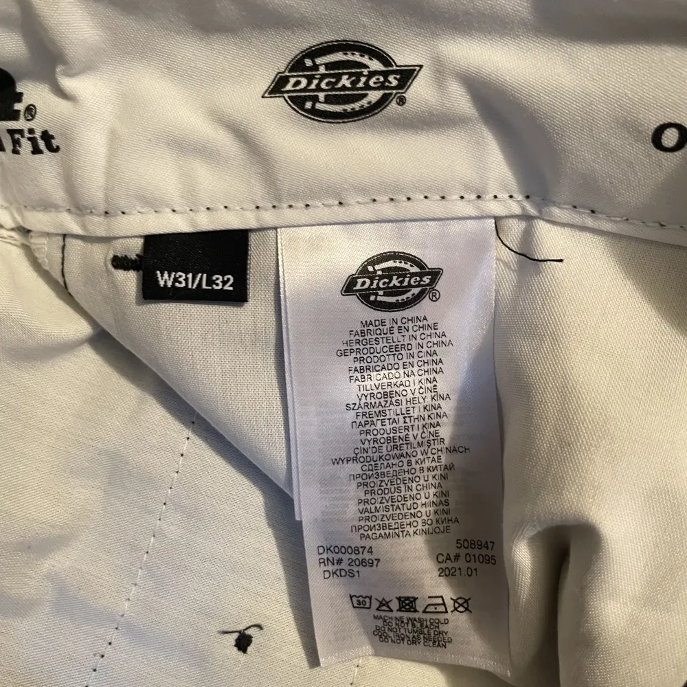 Nästintill oanvända Dickies 874 Original Fit i storlek 31/32. . Jeans & Byxor.