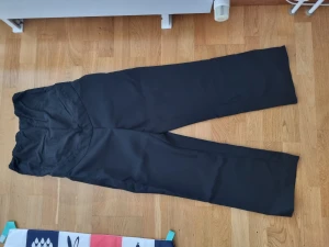 Wode leg trousers in size S from H&M - Pregnancy trousers from H&M in size S. They are a wide leg model and very comfortable.