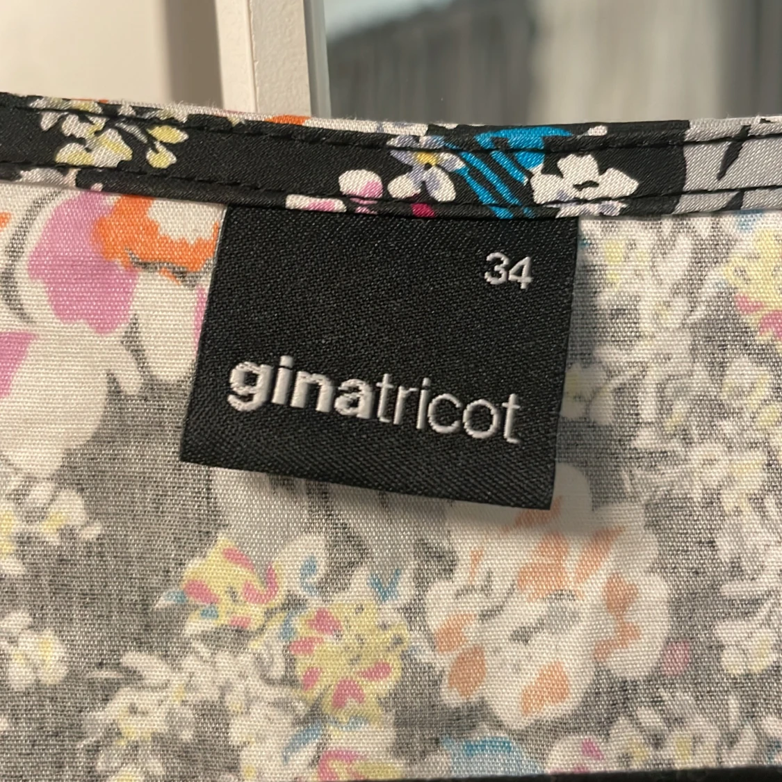 Blommig topp - 2 för 1 - 91