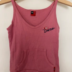 Diesel linne - Gulligt diesel linne i fin färg!