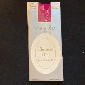 ✨Oanvända vintage Christian Dior strumpbyxor   🌸 Mängdrabatt om du köper flera 💕