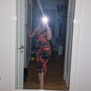 Klänning - Använd enstaka gånger