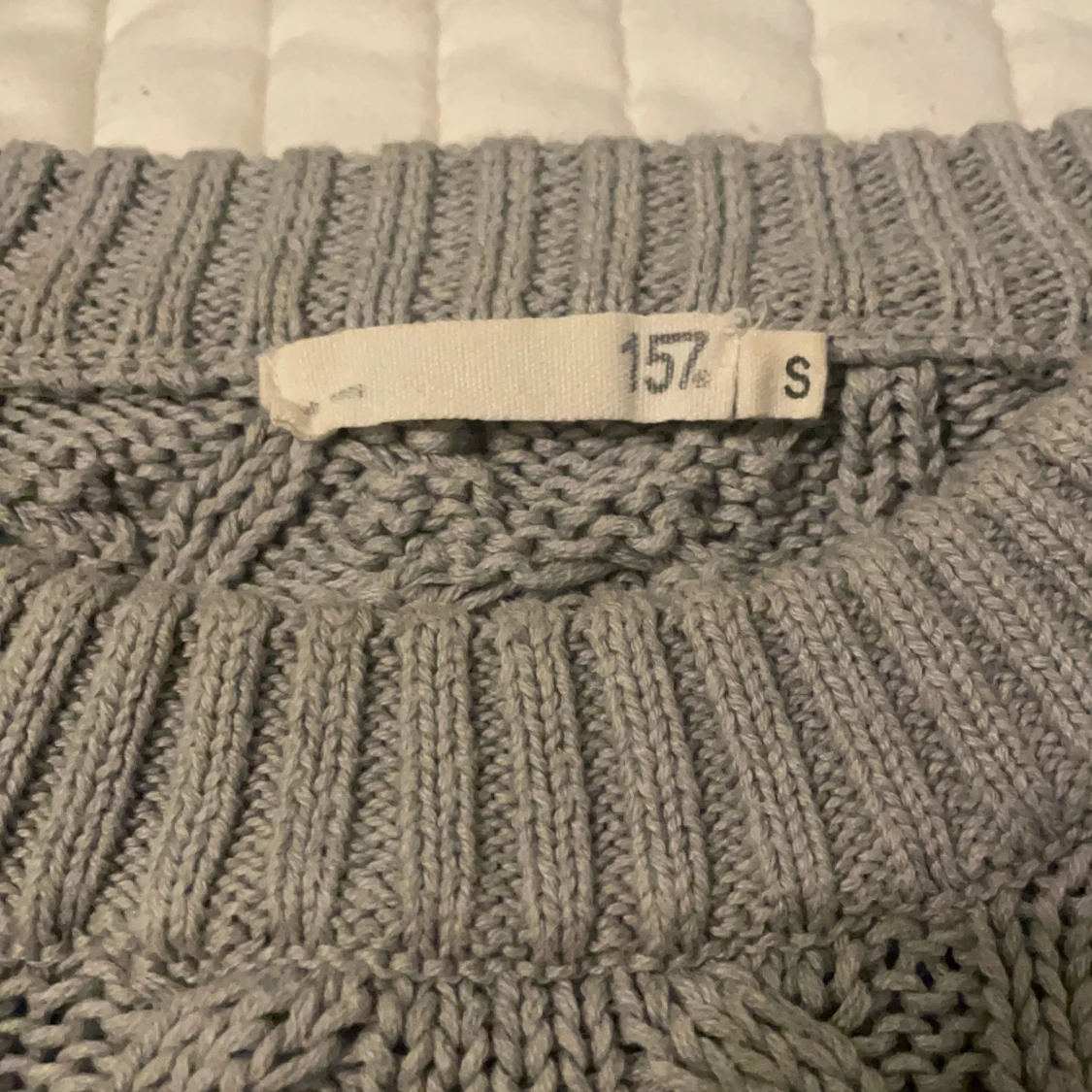 Stickad tröja  - 90