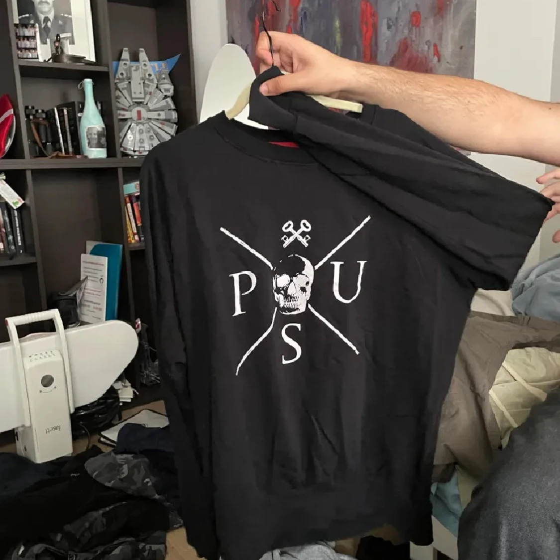 People uniform crewneck