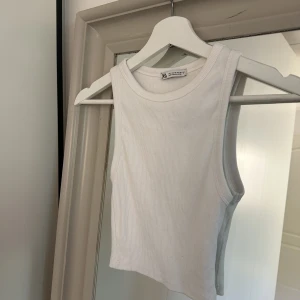 Zara linne - Zara linne, ribbat material, aldrig använt🤍