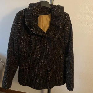 Jacka - En jacka jag köpte secondhand som ej kommer till användning 