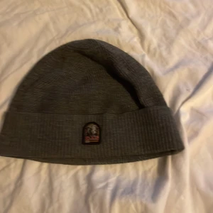 Parajumper mössa - Fint skick äkta mössa