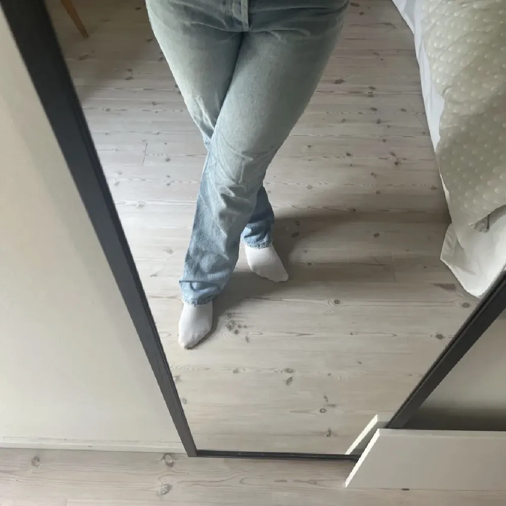 Säljer pga att de inte används, använda men inte slitna alls! . Jeans & Byxor.