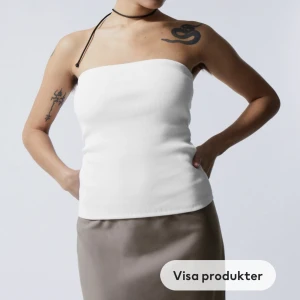 Tubtopp - Tubtopp ifrån weekday, använd 1 gång. Säljs då den inte kommer till användning 🤍