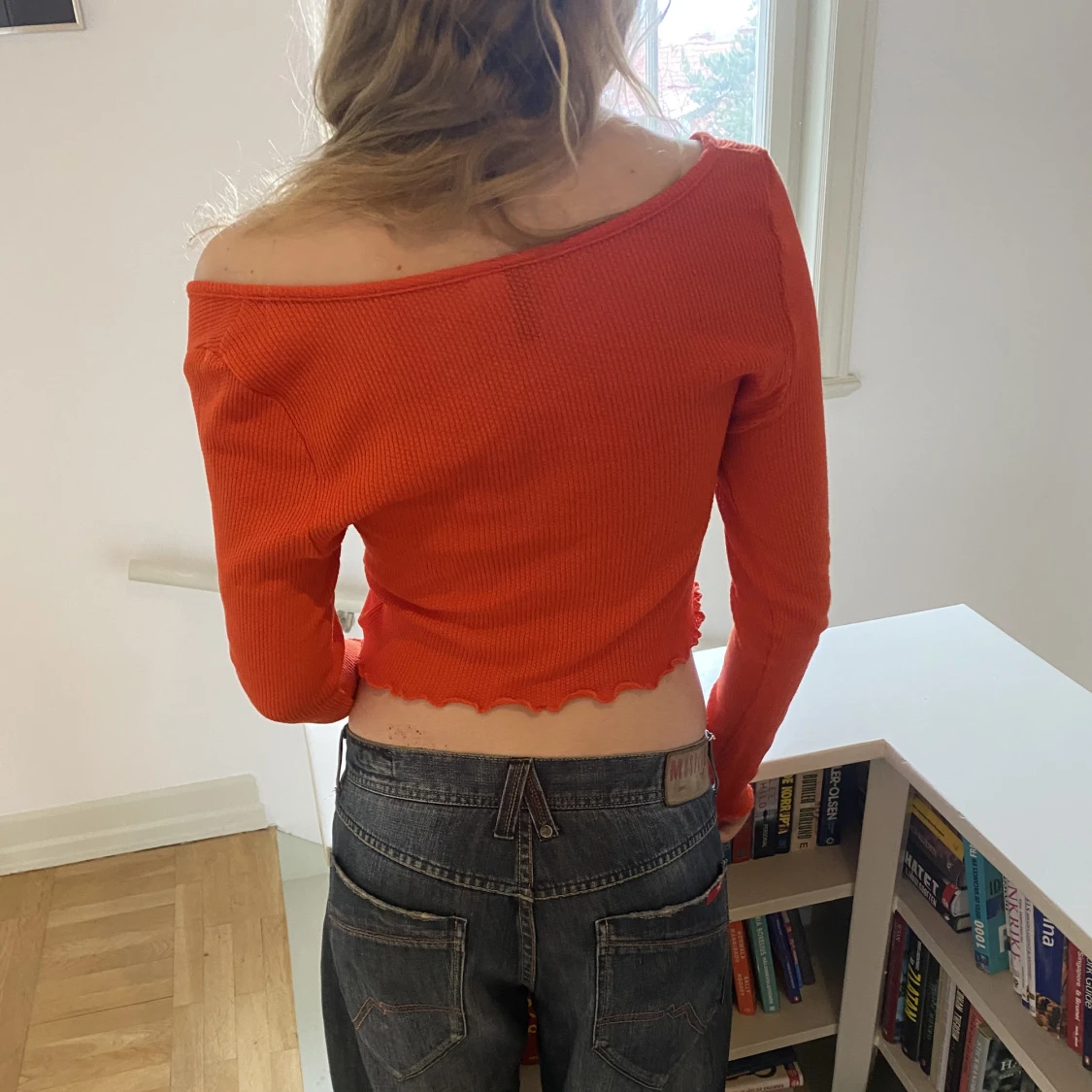 Röd långärmad tröja  - 90